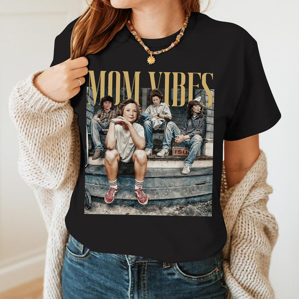 Mom Vibes Tshirt - Retro Mom Shirt - Mother's Day Shirts for Mom - Mama Vibes Tees - Gift for Mom